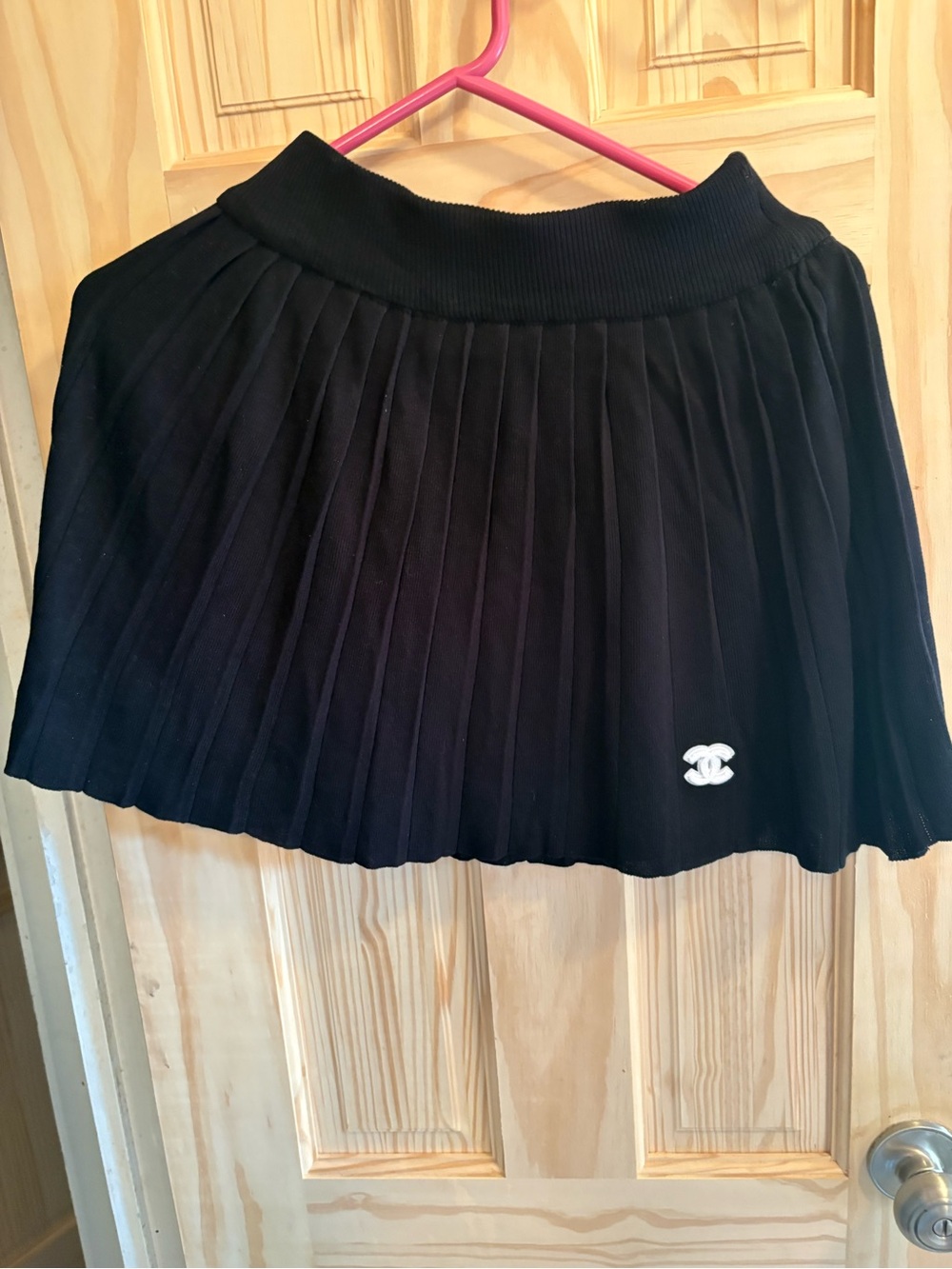 FASHION Knit Black Pleated Circle Skirt with Embroidered Logo